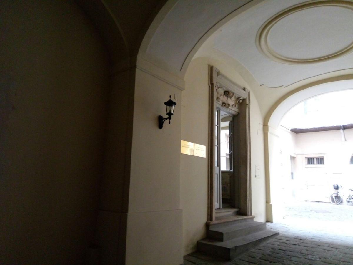 City Center Homes Виена Екстериор снимка