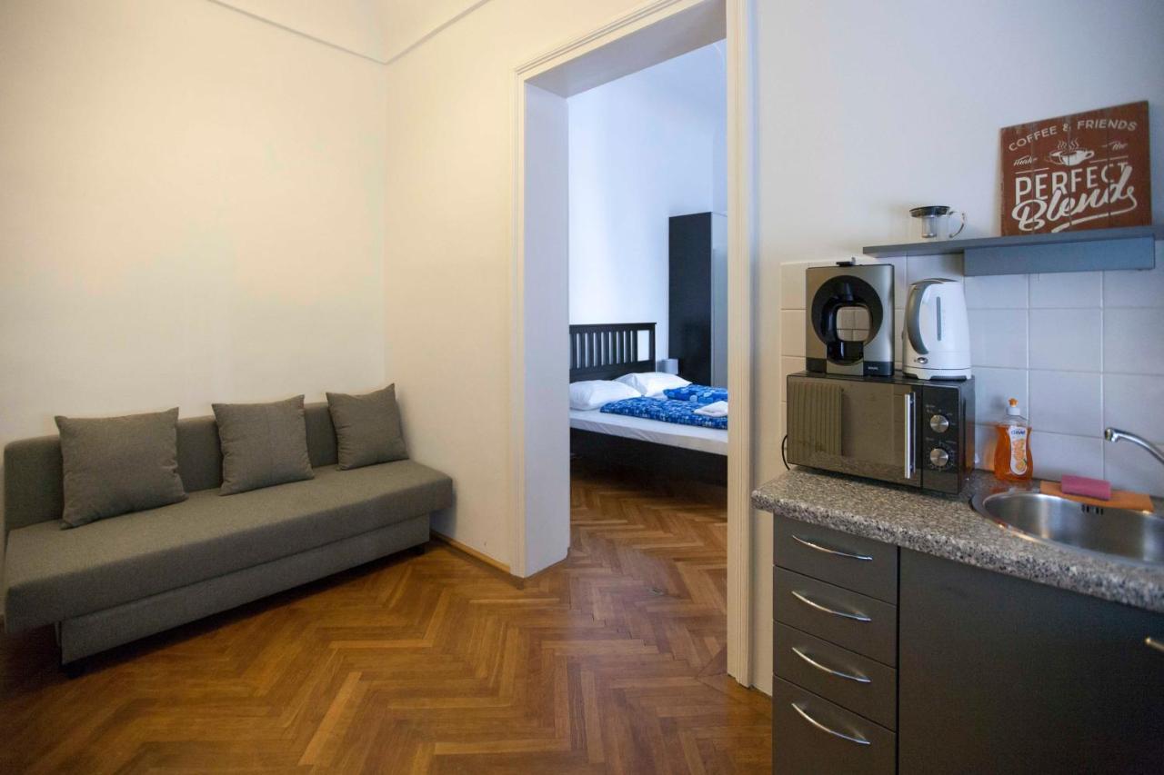 City Center Homes Виена Екстериор снимка